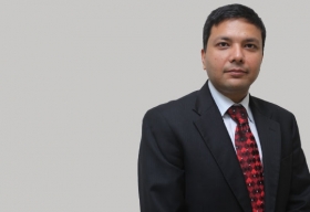  Niraj Kaushik, Vice President, Applications, Oracle India